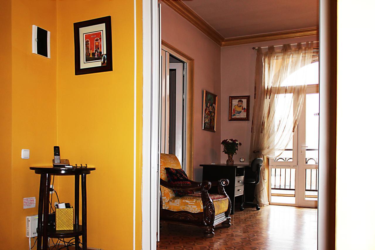 يريفان Vivid 2 Bedroom Apt. المظهر الخارجي الصورة