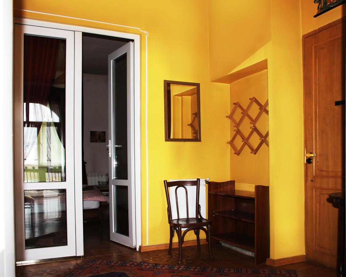 يريفان Vivid 2 Bedroom Apt. المظهر الخارجي الصورة